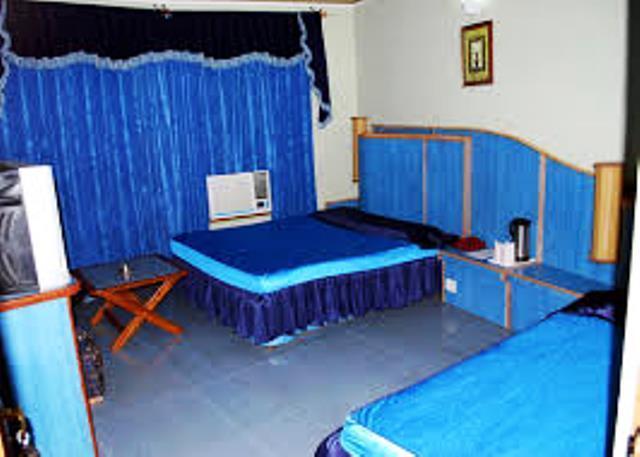 Hotel Chirag International 카트라 객실 사진